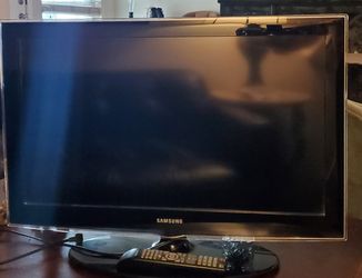 32 " Flat screen TV