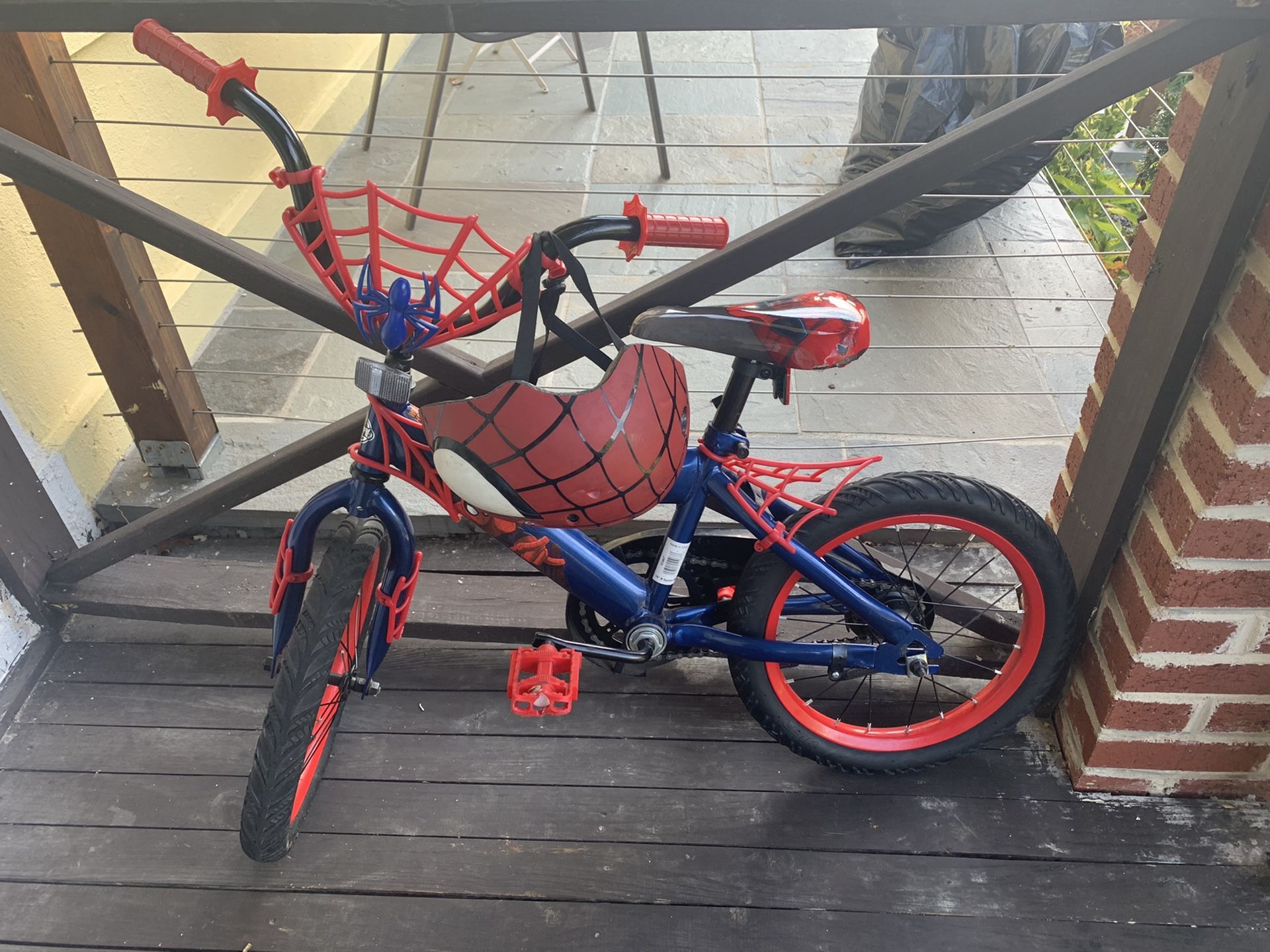 Kids Spider Man Bike & Helmet