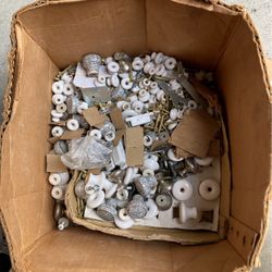 Porcelain Drawer Handles (retro)
