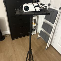 Projector With Stand 