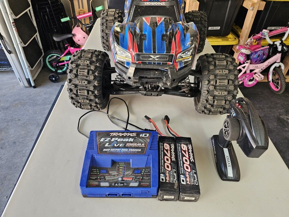 TRAXXAS X-Maxx