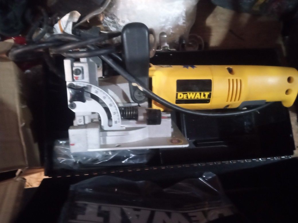 New Dewalt Biscuit Jointer
