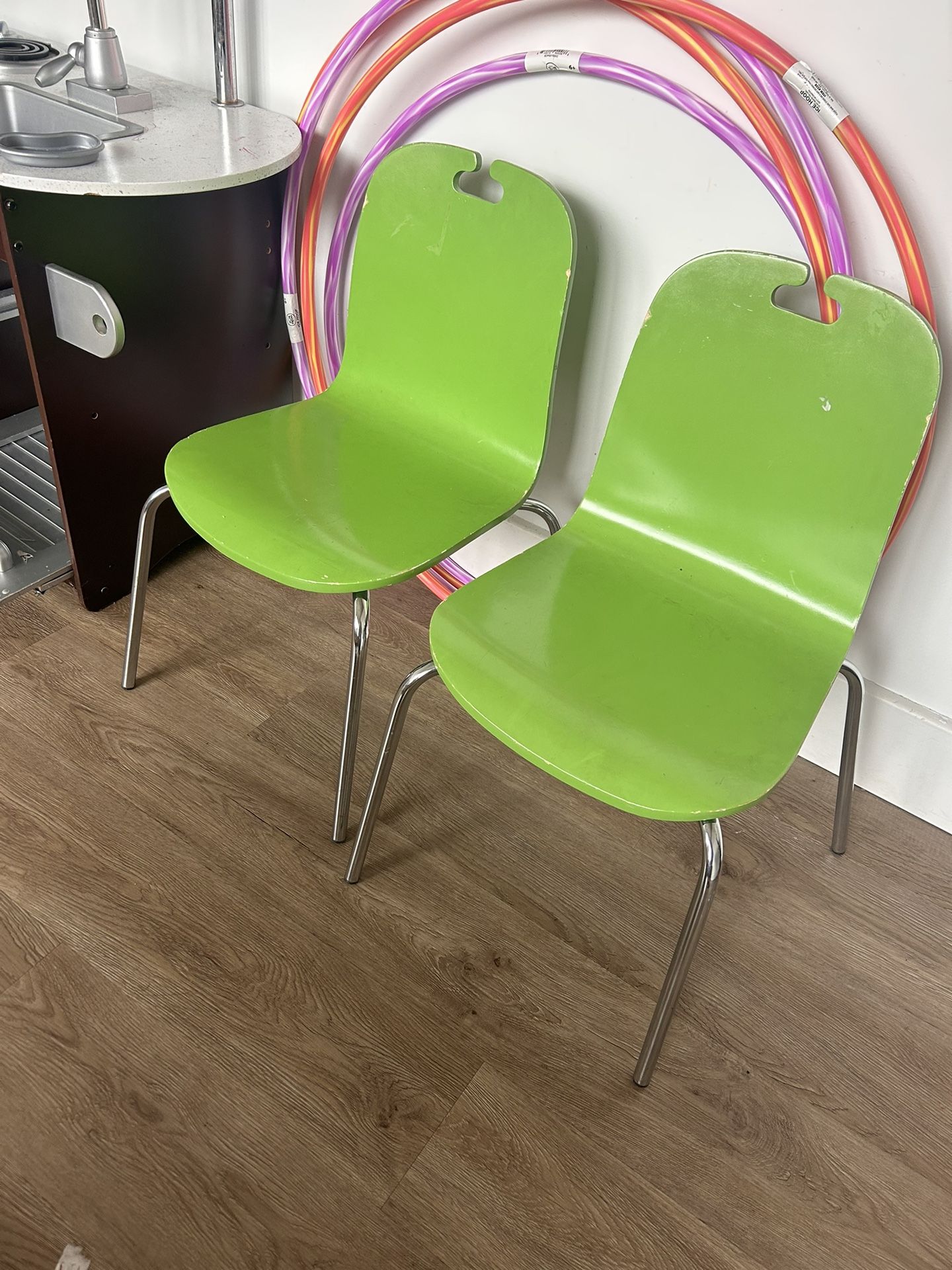 2 Kids Chairs