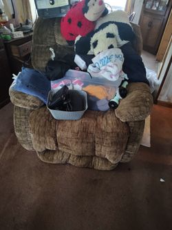 Lift Chair New With Tags 500