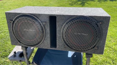Speaker box with pair of Pioneer TS-W254R8 Car Subwoofer 10” in box excellent condition