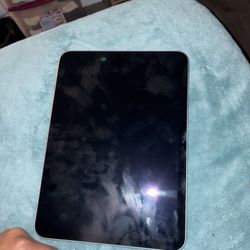 Apple iPad 10th Gen 64GB – Excellent Condition 	•	iPad 10th Generation 64GB – Ready to Use 	•	Like New iPad Gen 10 – Chicago Pickup