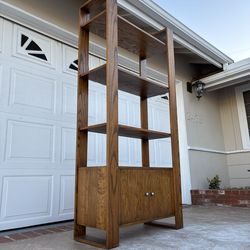 Vintage Lou Hodges ? Bookshelf