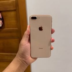 iPhone 8 Plus 