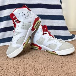 Jordan 6 Retro Alternate (GS) Size 5Y | Excellent Condition | Original Box