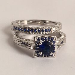 BEAUTIFUL WOMENS RING SET SIZE 10