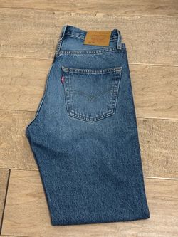 Levi’s high waisted jeans