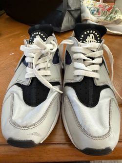 Nike huraches size 8