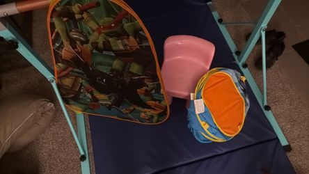 Pop up tent and chair