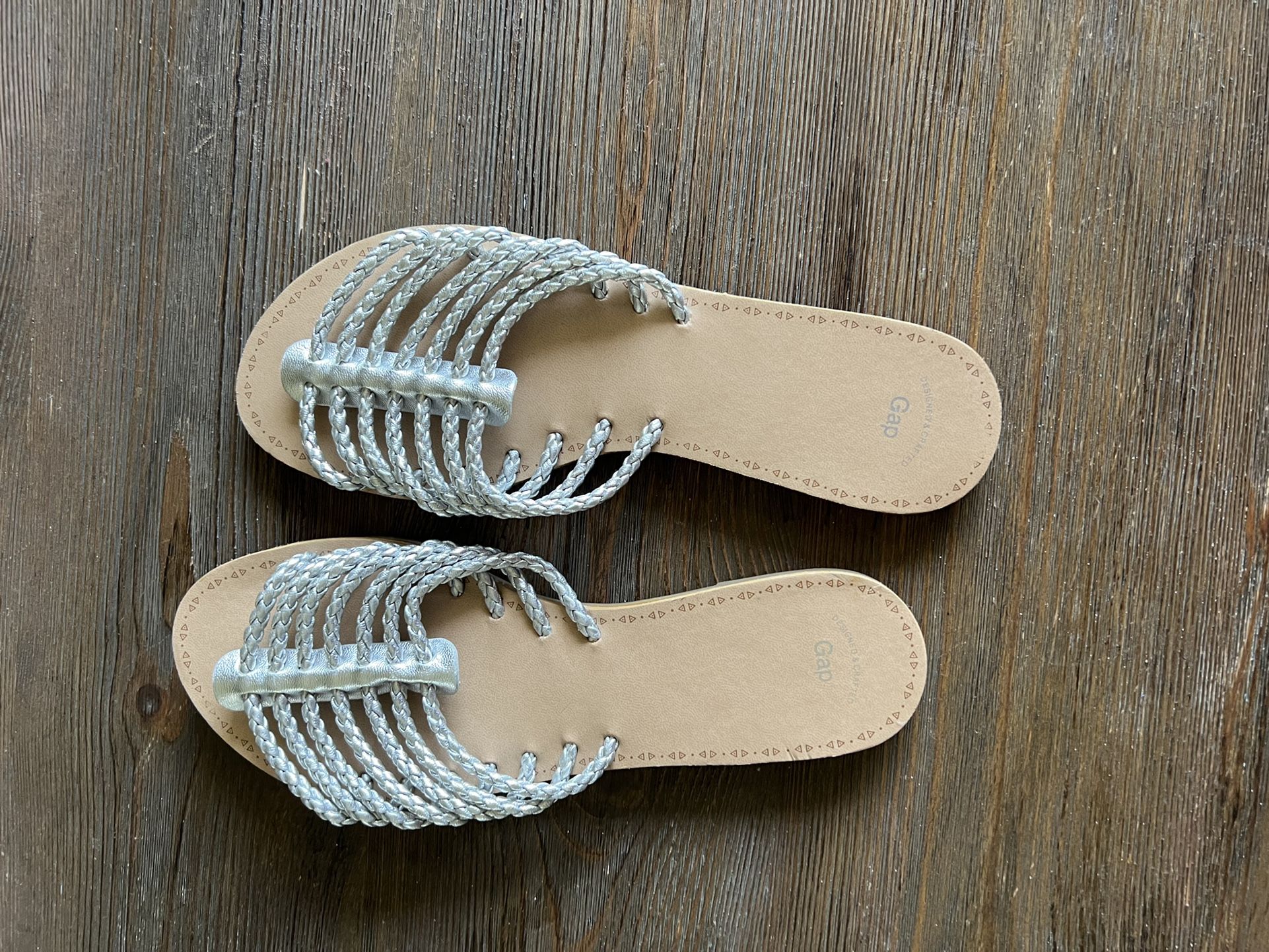 New Womens Sandals Sz 7 Gap Silver Braided Strappy