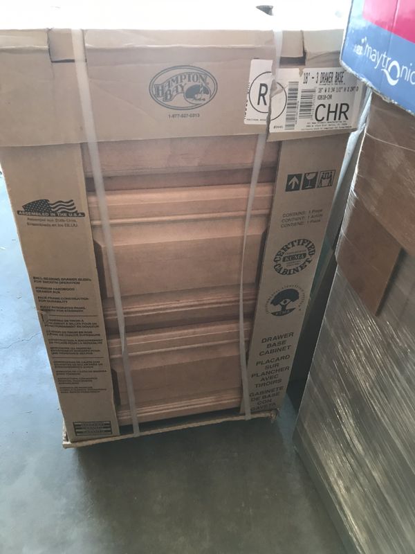Hampton Bay Maple Shaker Cabinets UPPERS only for Sale in ...