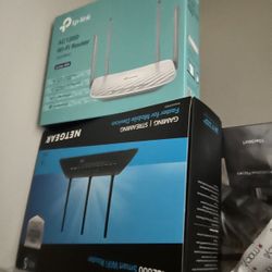 Unopened/unused Routers Ac 1200 & Netgear Nighthawk 2600