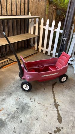 Radio Flyer Kids Wagon