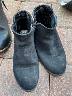 Girls boots
