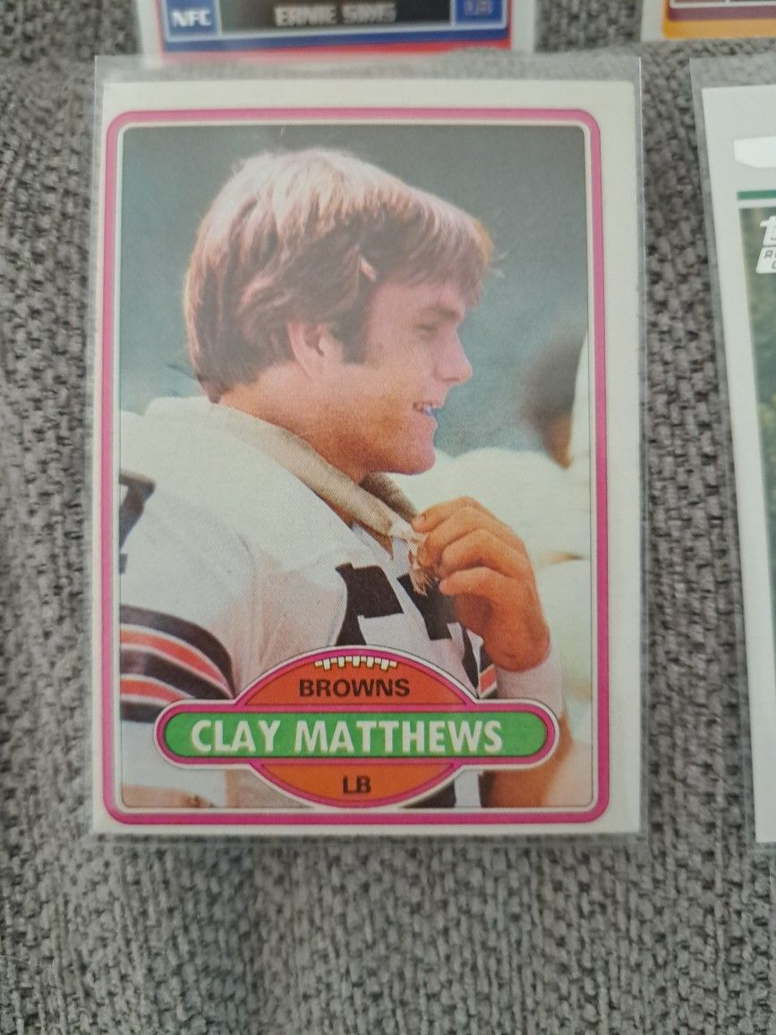 Lot Of 6 NFL Trading Cards