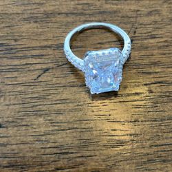 Cubic Zirconia Ladies Sparkly Ring - Size 7 