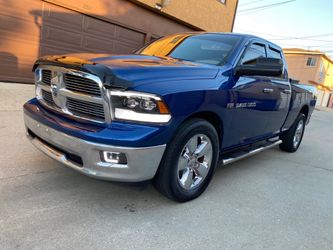 2011 dodge ram SLT