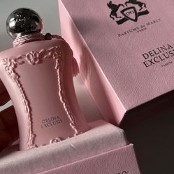 Delina Exclusif