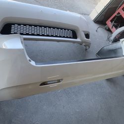 2015 Toyota Sienna OEM bumpers  Used .