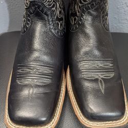 Ariat Women's Round Up Remuda Black Deertan Wide Square Toe Western Boots