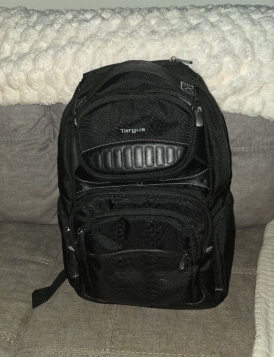 Targus Backpack - fits laptop up to 16 inches (black)