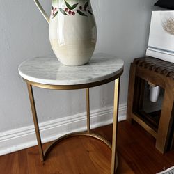 Tables -chair -oscillator fan