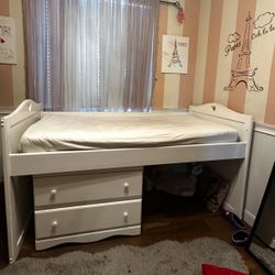 Twin bed