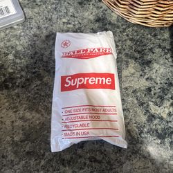 Brand New Supreme X Ballpark Hooded Poncho SS20A66 Rain Box Logo Poncho USA