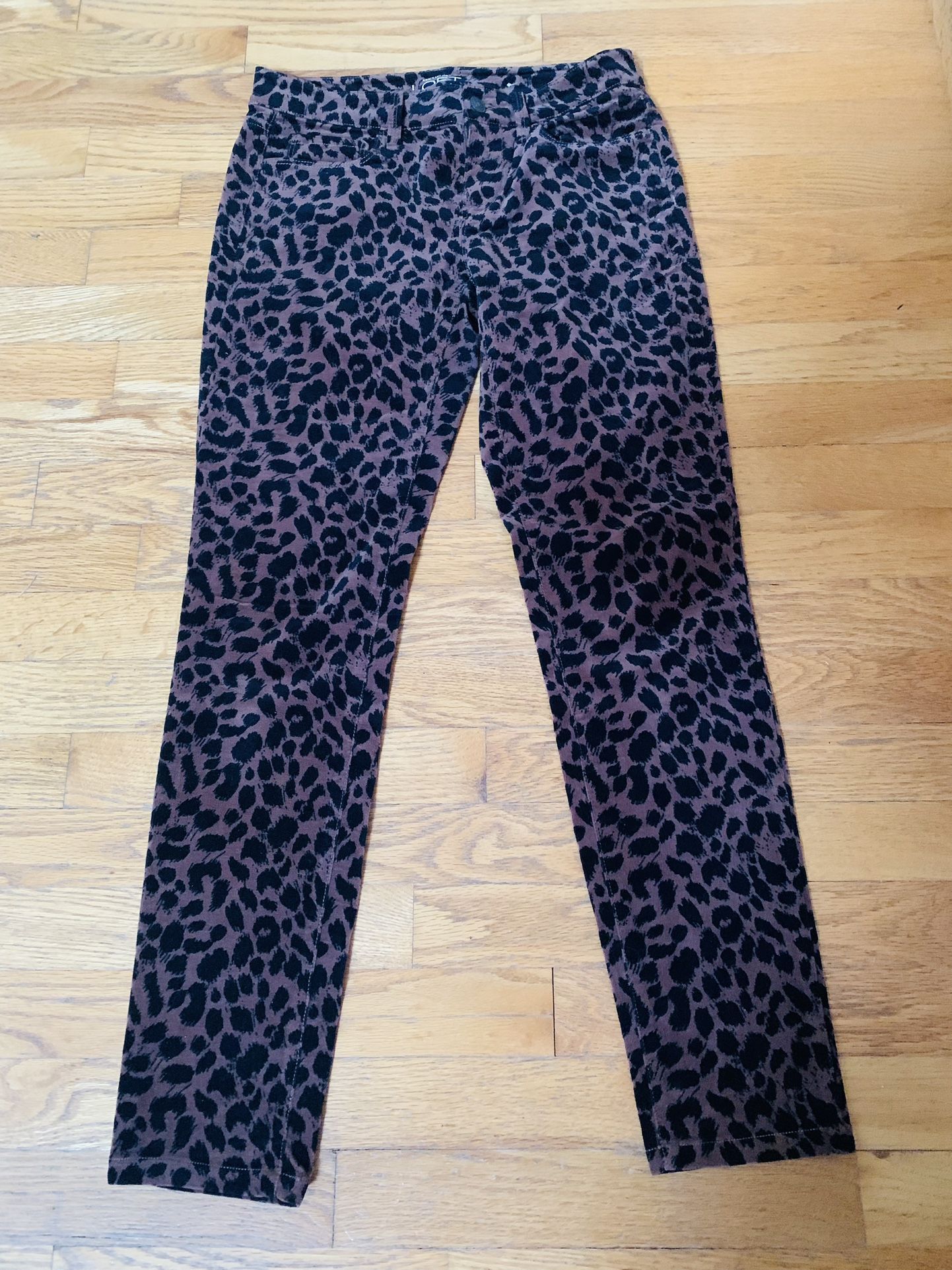 Ann Taylor LOFT Super Skinny Velvet Leopard Pants Size 25 Petite , New without Tags