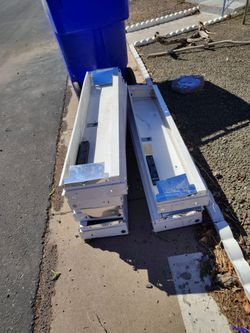 Florescent light ballast total of 6