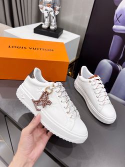 LV Women’s Sneaker With Box 2026 New