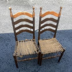 Vintage Twine Seat Wooden Chair, Ladder Back. Used in good condition with some noticeable cosmetic blemishes. These blemishes are in the of scratches 