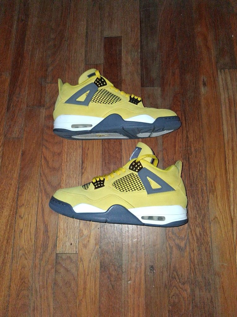 Jordan 4s 