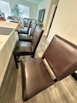 Counter Height Chairs