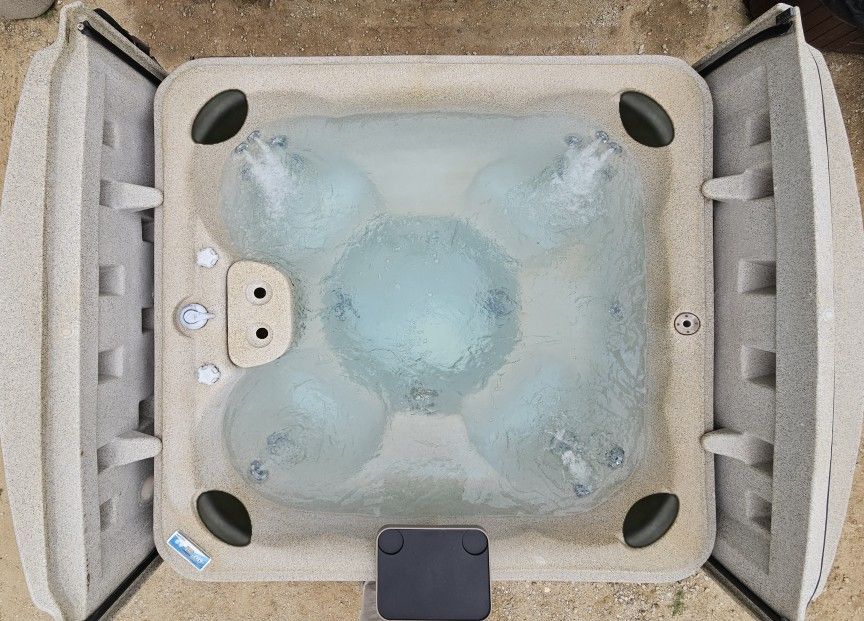 6-Person 2015 Eco Spas E6 for sale