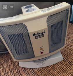 Holmes HCH4199 Twin Ceramic Oscillating Heater in Good Working Order