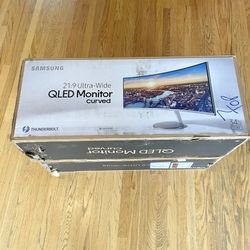 Samsung - 34” ViewFinity CJ791 QHD FreeSync Thunderbolt Monitor with speakers - White/Silver