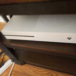 Xbox One with a wireless controller