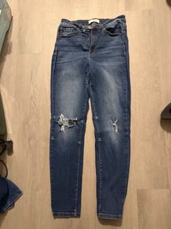 Kancan distressed skinny jean, size 30