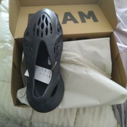 Yeezy Foam Runner Onyx