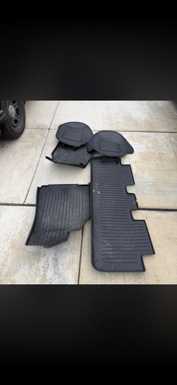Tesla Thick Rubber Mats