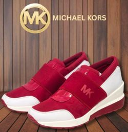 Size 9.5 Michael kors Women's trainer shoes sneaker