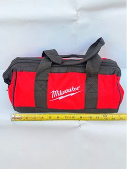 Milwaukee Small Bag  💼