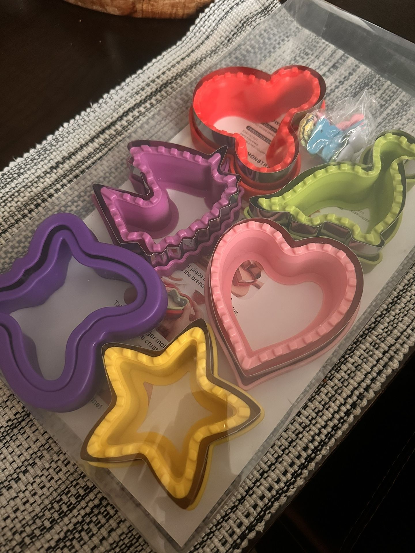 Uncrustable Cutters