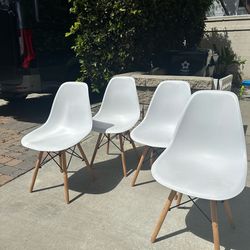 ✨ MODERN SCANDI DINING CHAIRS – SET OF 4 ✨