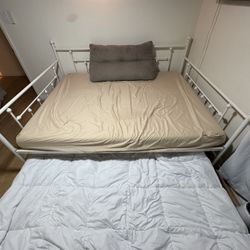 Trundle Bed With Mattresses 